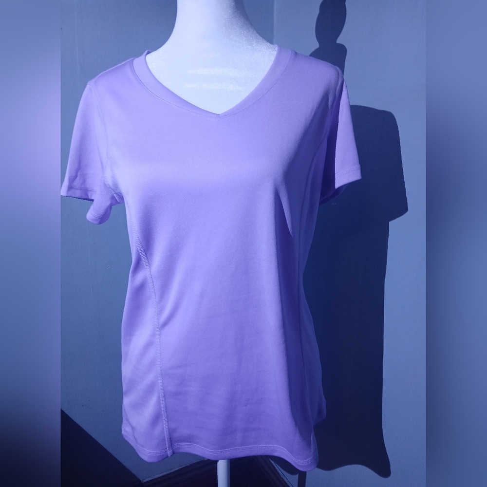 Made For Life Lavender V‑Neck Short Sleeve Tee Women’s Size S Soft Lightweight
